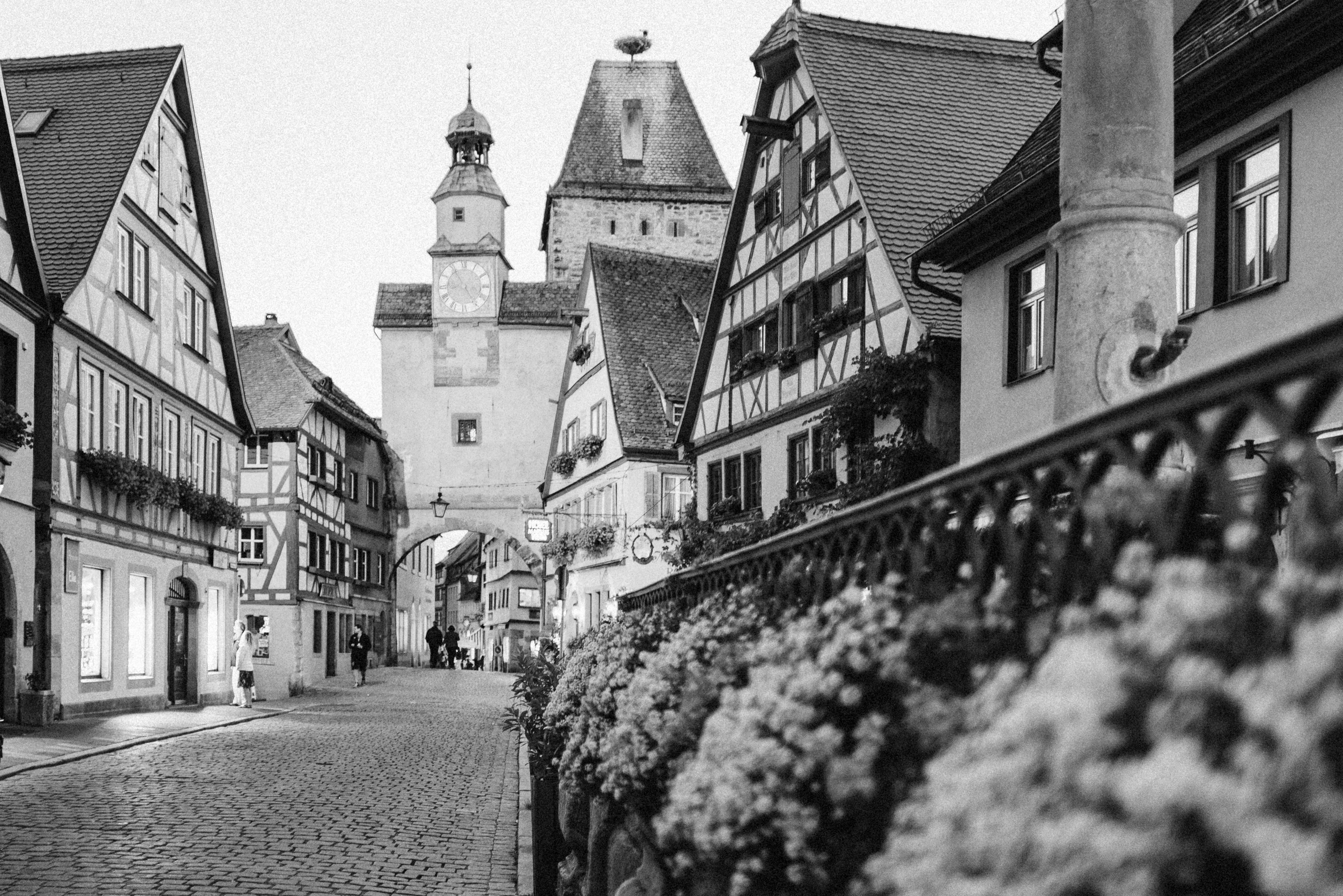 Aktuelles Foto von Kufstein in schwarz-weiß
