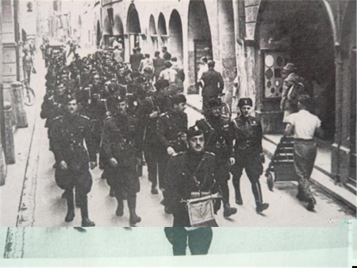 Aktionsteams beim Marsch auf Bozen