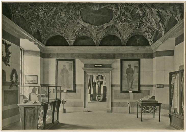 Einer der ersten Ausstellungsräume des Trentiner Museo del Risorgimento, die Fabio Filzi und Damiano Chiesa gewidmet waren 