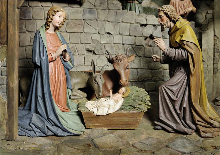 “A Natale, dalle 11 a mezzanotte, il bestiame nella stalla sa parlare“, dice una leggenda.